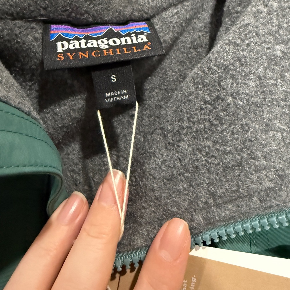 Patagonia Green Jacket - Picture 4 of 7